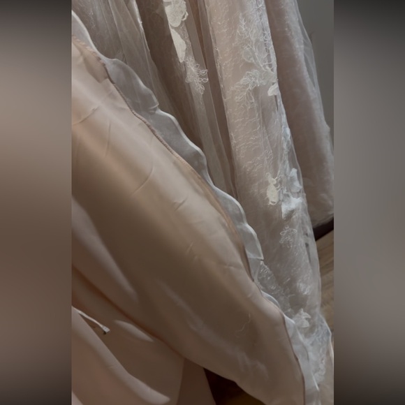 Joelle from Maggie Sottero NWT size 10 in wedding dress - Picture 12 of 12